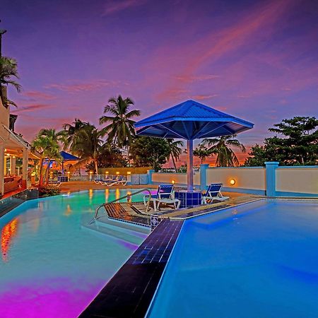 The Atrium Beach Resort And Spa, Ascend Hotel Collection Simpson Bay Extérieur photo