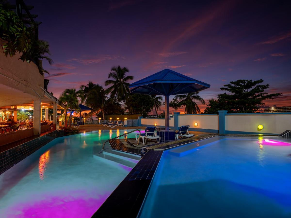 The Atrium Beach Resort And Spa, Ascend Hotel Collection Simpson Bay Extérieur photo